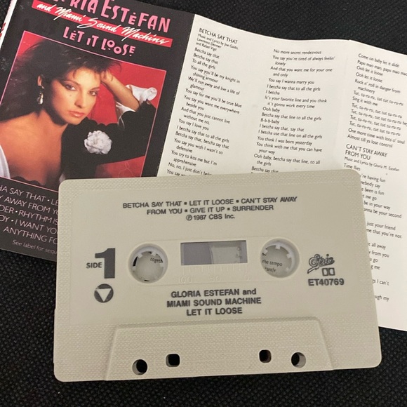 Vintage classic 87’s cassette tape-Gloria Estefan & Miami Sound Machine - Picture 2 of 3